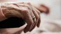 Eine Seniorin wäre in Halle beinahe vergewaltigt worden.