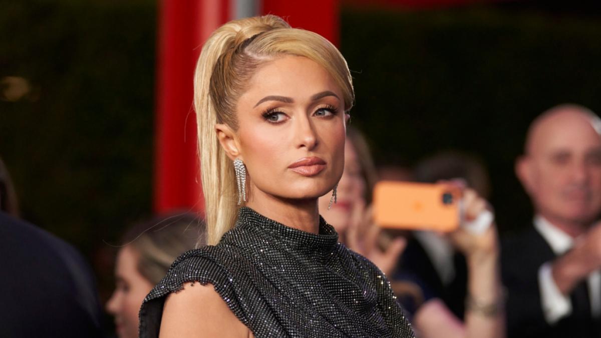Paris Hilton war undercover im Disneyland. (Foto)