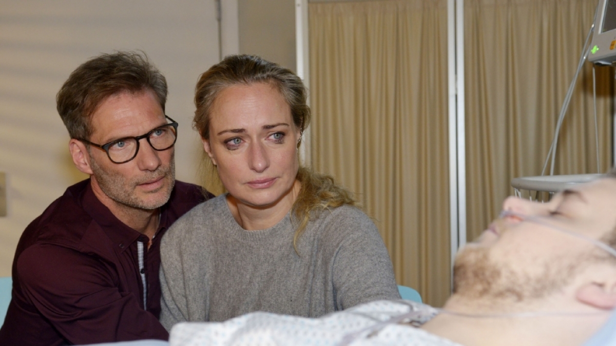 Jonas (Felix van Deventer) k&auml;mpft um sein Leben. (Foto)