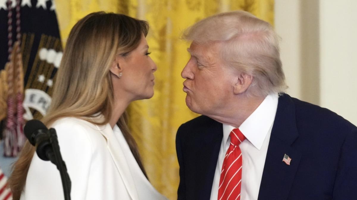 So zugewandt erlebt man die Trumps wirklich selten. (Foto)