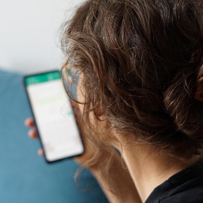 WhatsApp will die Nutzer-Erfahrung mit einem KI-Schreibassistenten noch komfortabler gestalten.