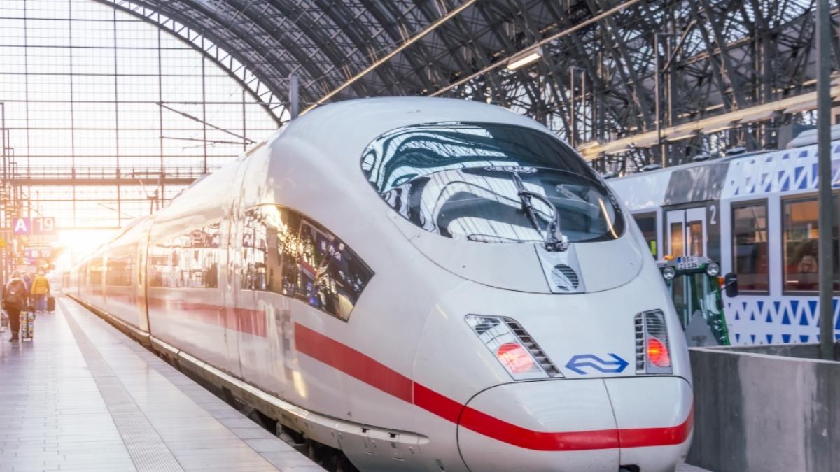 Das Zugpersonal der Deutschen Bahn droht im Juni mit neuen Streiks. (Foto)