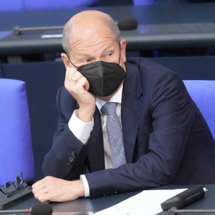 Nach Razzia im Bundesfinanzministerium! Laschet attackiert Scholz