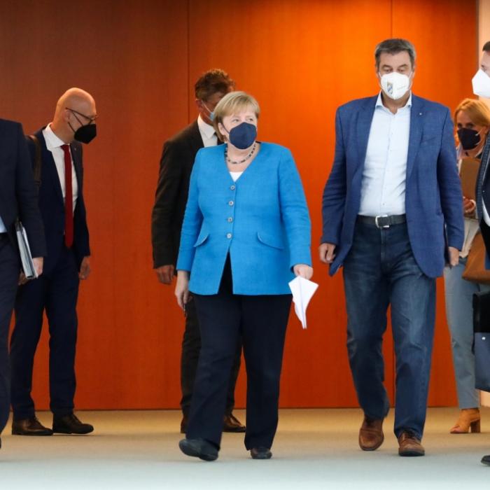 Neue Knallhart-Regeln? DAS hat Angela Merkel beschlossen