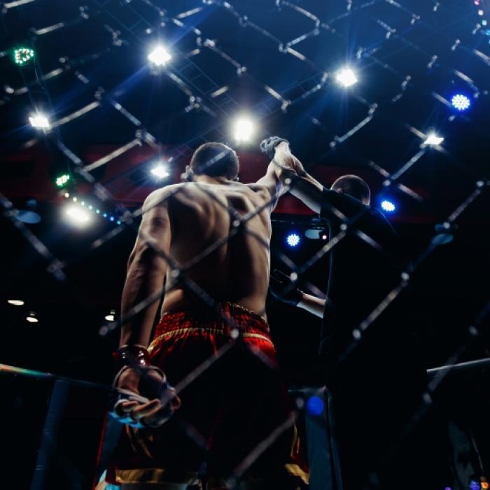 UFC-Star vor Bar erstochen - Täter ist auf der Flucht