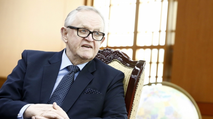 Friedensnobelpreisträger und ehemaliger finnischer Präsident Marrti Ahtisaari mit Coronavirus infiziert.