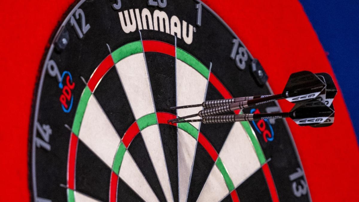 Bei den Players Championship Finals 2023 geht es f&uuml;r die Darts-Elite in Minehead letztmalig vor der WM im Alexandra Palace zur Sache. (Foto)
