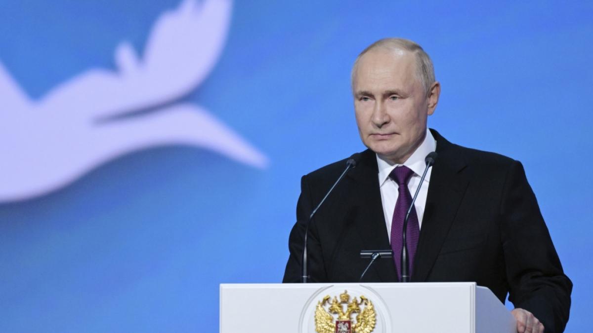 Hat sich Wladimir Putin zahlreicher Beauty-Eingriffe unterzogen? (Foto)
