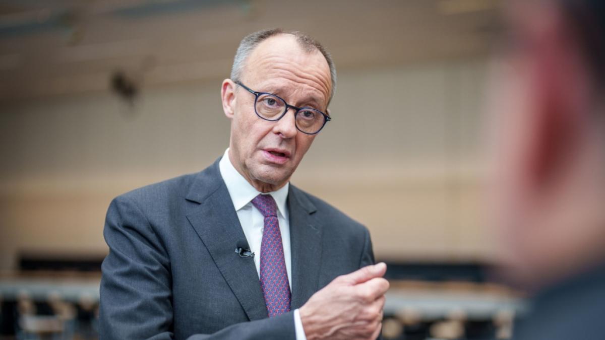 Friedrich Merz liegt im direkten Vergleich mit Scholz gleichauf. (Foto)