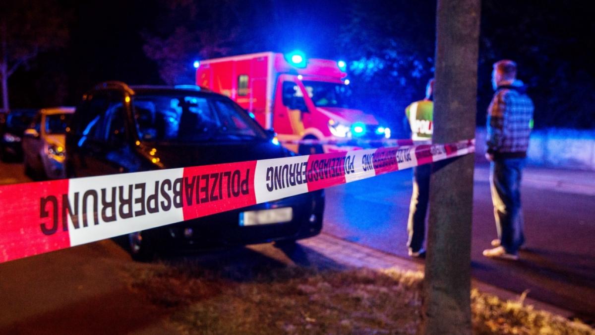 Nach einem mutma&szlig;lichen T&ouml;tungsdelikt in Hannover-Vahrenwald, bei dem eine Frau verstarb und ein Mann verletzt wurde, ermittelt die Polizei (Symbolfoto). (Foto)