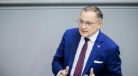 Im ntv-Talk knöpfte sich AfD-Chef Tino Chrupalla nicht nur Grünen-Politikerin Renate Künast vor, sondern auch Bundeskanzler Merz.
