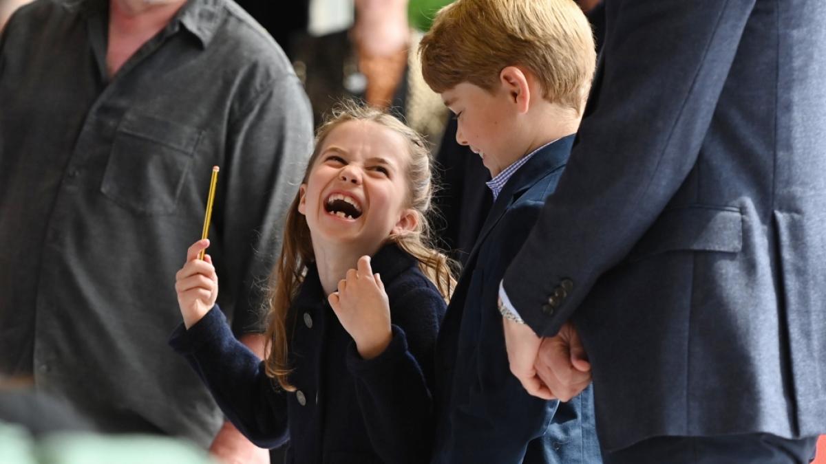 Prinzessin Charlotte hat schon als kleines M&auml;dchen royale Geschichte geschrieben - ihre Urgro&szlig;mutter Queen Elizabeth II. stellte die Weichen daf&uuml;r. (Foto)