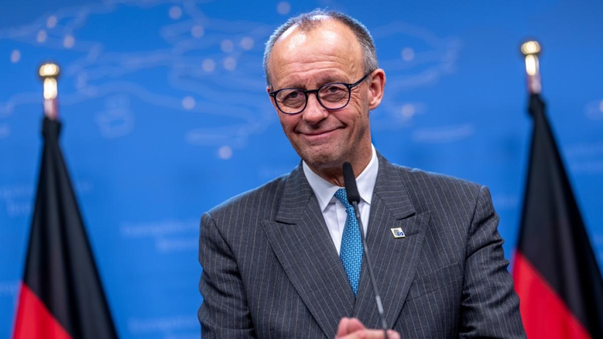 In der ersten W&auml;hlerumfrage des Jahres 2026 erlebt die schwarz-rote Regierung unter Bundeskanzler Friedrich Merz einen D&auml;mpfer - trotz leichtem Hoffnungsschimmer. (Foto)