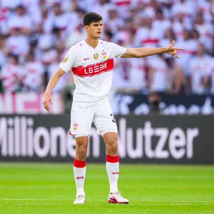 Stuttgart gibt Chema Andrés ab - Bayoha verlässt Frankfurt