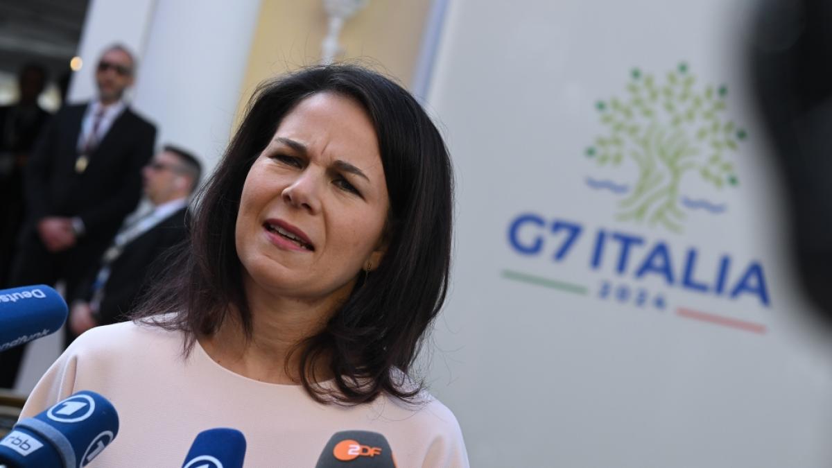 Annalena Baerbock schockt mit mehreren Versprechern in Interview. (Foto)