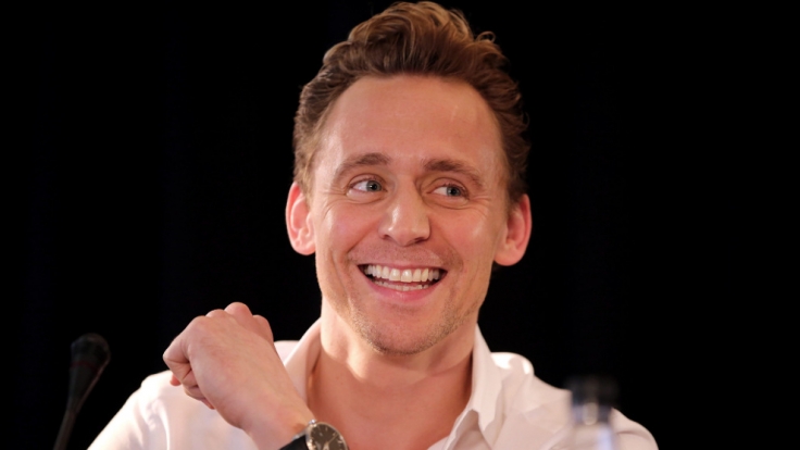 Tom Hiddleston bei einer Pressekonferenz zu seinem neuen Film
