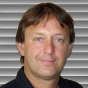 Unser Experte am Telefon: Dr. Ralph Herrmann vom Hildesheimer Augenzentrum.