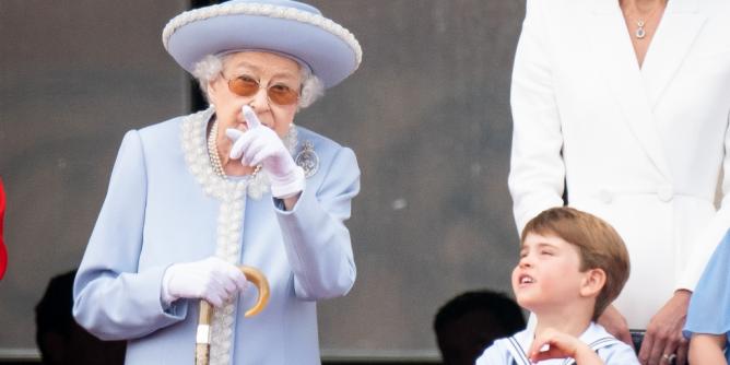 Queen Elizabeth II. brach Royals-Gesetze
