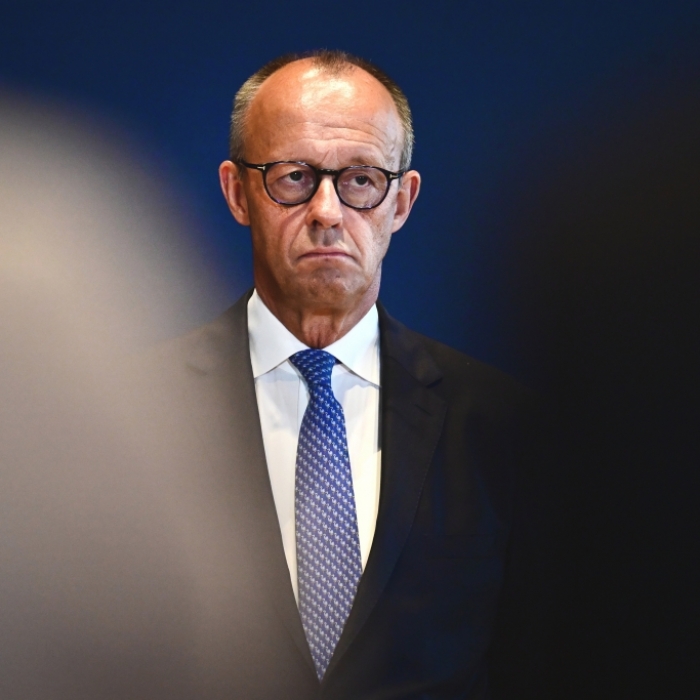 Von Angela Merkel verdrängt - darum zog sich Merz einst aus der Politik zurück
