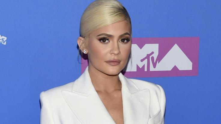 Kylie Jenner lässt im Netz tief blicken.