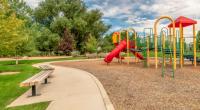 Auf einem britischen Spielplatz soll sich Schreckliches zugetragen haben: Ein Jugendlicher soll eine Frau vergewaltigt haben. (Symbolbild)