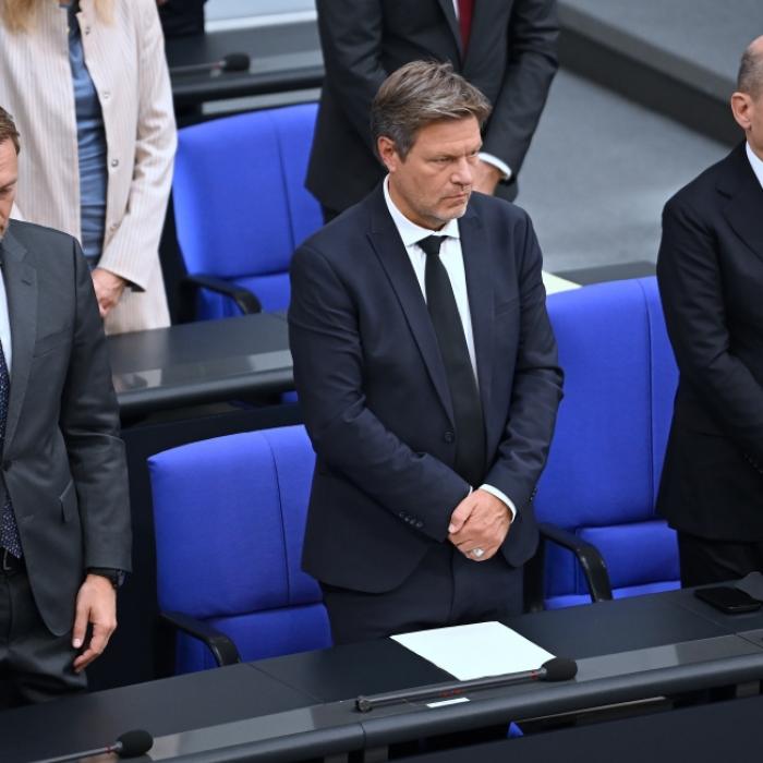 Nächstes Umfrage-Debakel! Ampel-Parteien stürzen weiter ab