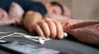 Wie Sie schlafen, kann eine Vielzahl an Folgen für Ihre Gesundheit haben.