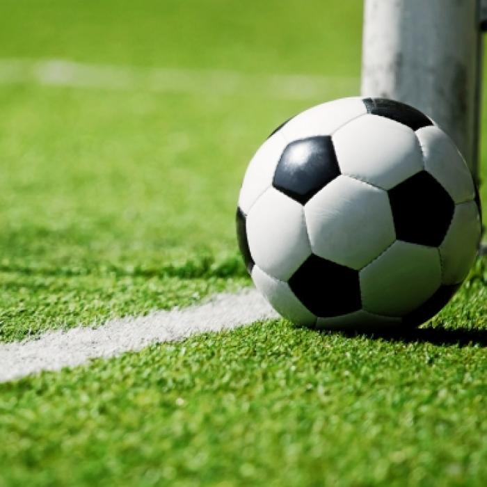 Fußballwelt unter Schock! Stürmer-Star (57) beendet sein Leben