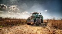 Ein dreijähriger Junge ist in England bei einem Traktor-Unglück verstorben.
