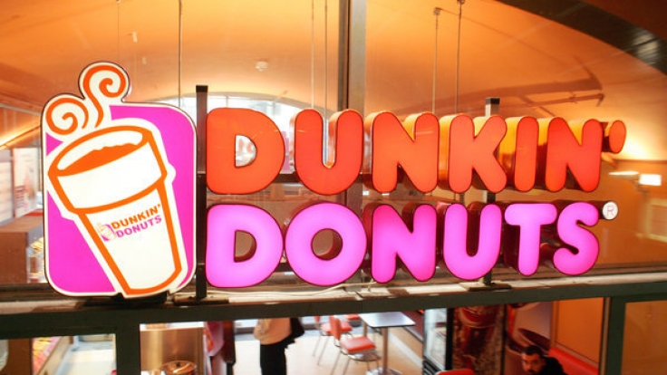 Die Backwaren-Kette Dunkin' Donuts steht nach einem Mineralöl-Skandal in der Kritik der Verbraucherschützer.