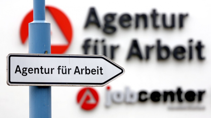 Jobcenter können ab 2017 Hartz-IV-Empfängern die Beiträge kürzen.