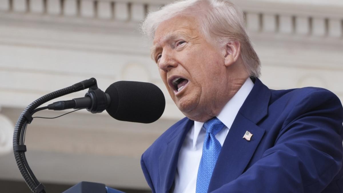 Donald Trump zeigt sich "sehr entt&auml;uscht" von Putin und stellt dem Kremlchef ein knallhartes Ultimatum. (Foto)