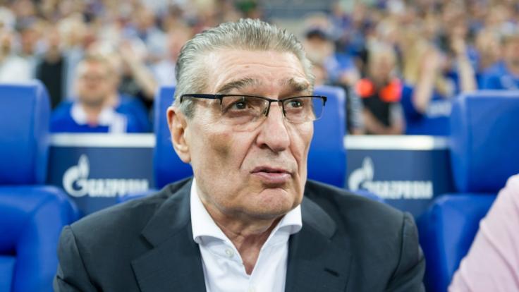 Schalke-Legende Rudi Assauer ist mit 74 Jahren gestorben.