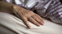 In Australien soll sich ein 21 Jahre alter Pfleger an einer Patientin vergangen haben. (Symbolbild)