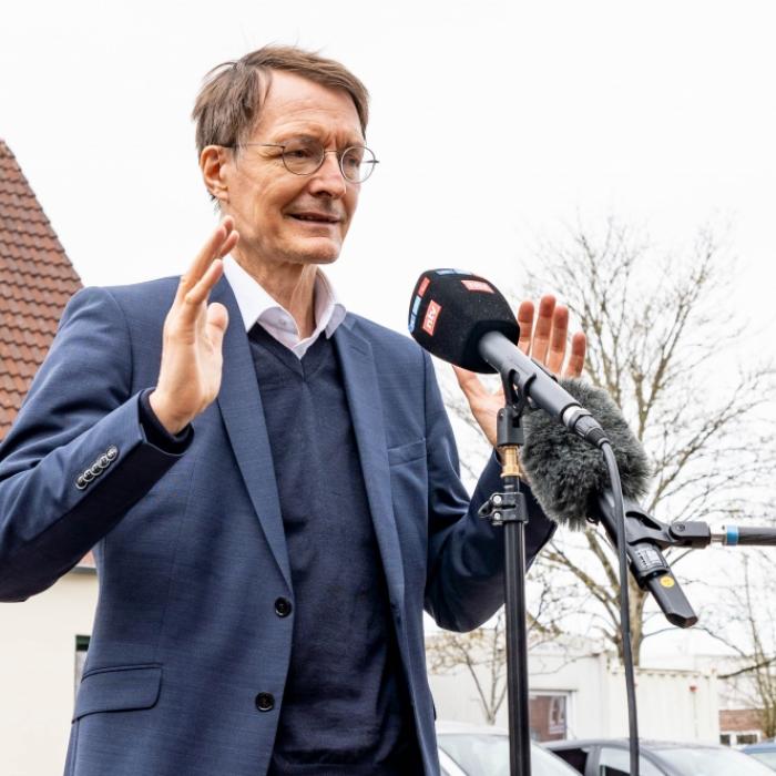 Karl Lauterbach verspottet für 