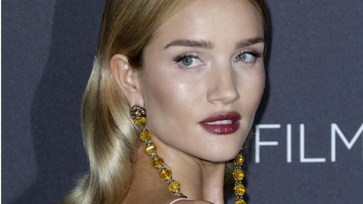 Rosie Huntington-Whiteley brachte ihre eigenen Kollektion heraus. (Foto)