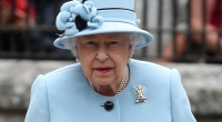 Queen Elizabeth II. wird eine Affäre mit dem Manager ihrer Rennpferde Lord Porchester nachgesagt.