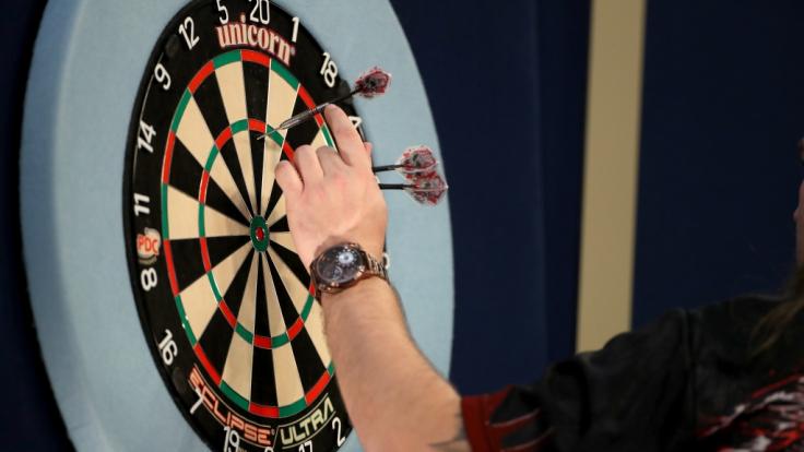 PDC 2022 World Cup op tv en live: Wereldkampioenschap dartsteams live vanuit Frankfurt – alle resultaten hier