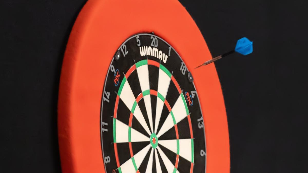 Vom 2. bis 8. Oktober 2023 findet in Leicester der PDC World Grand Prix statt. (Foto)