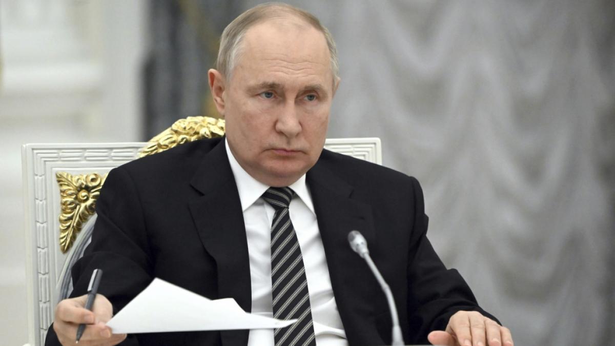 Wladimir Putin hat den M&ouml;rder seiner Kritikerin Anna Politkowskaja begnadigt und vorzeitig aus der Haft entlassen. (Foto)