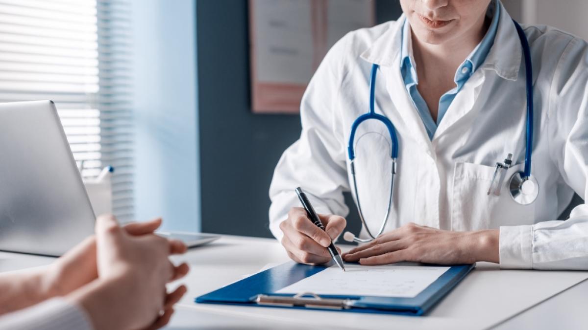 Durch das neue Gesundheitsversorgungsst&auml;rkungsgesetz sollen Haus&auml;rztinnen und Haus&auml;rzte mehr Zeit f&uuml;r ihre Patienten bekommen. (Symbolfoto) (Foto)