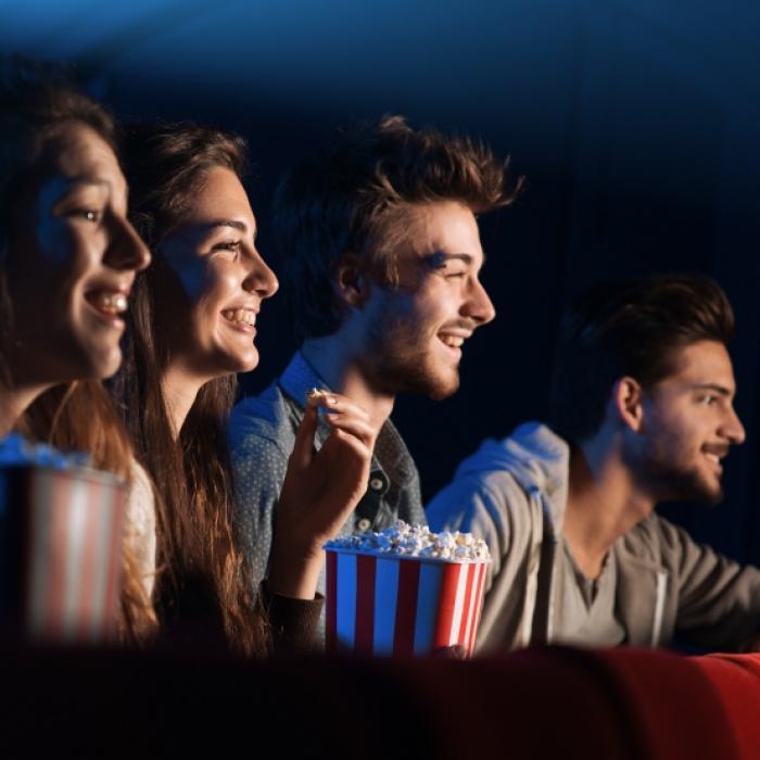 Welche Filme laufen heute bei Kamino Reutlingen, Cineplex Planie, Kino Blaue Brücke Tübingen?