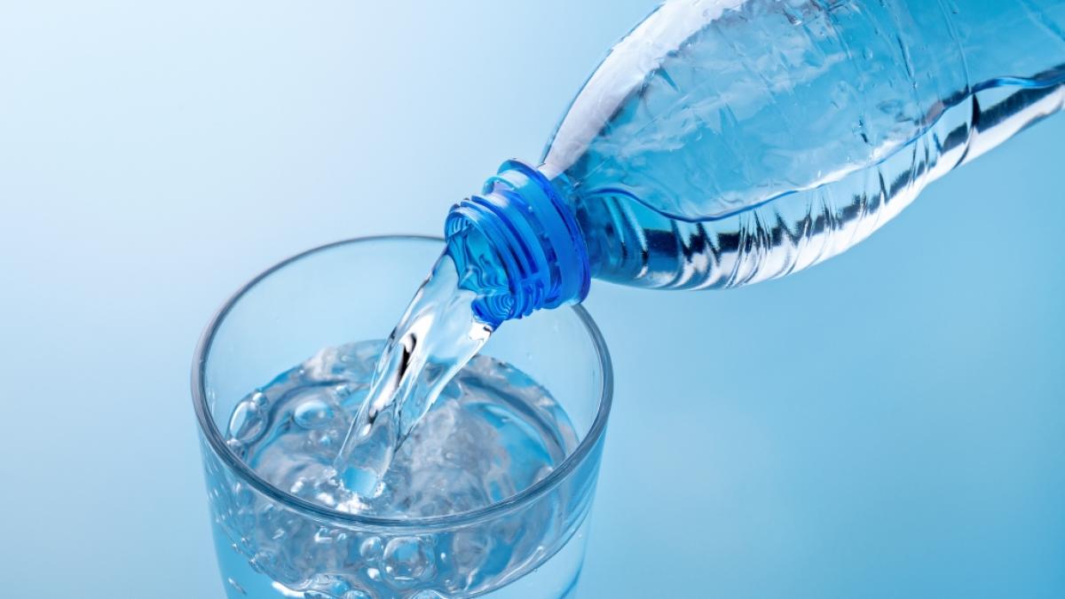 Stiftung Warentest hat 31 Mineralw&auml;sser genauer untersucht. (Foto)