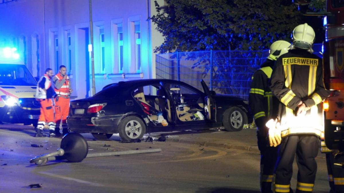 Die Sechsj&auml;hrige wurde auf einem Fu&szlig;weg von einem Auto erfasst und starb noch am Unfallort an ihren schweren Verletzungen. (Foto)
