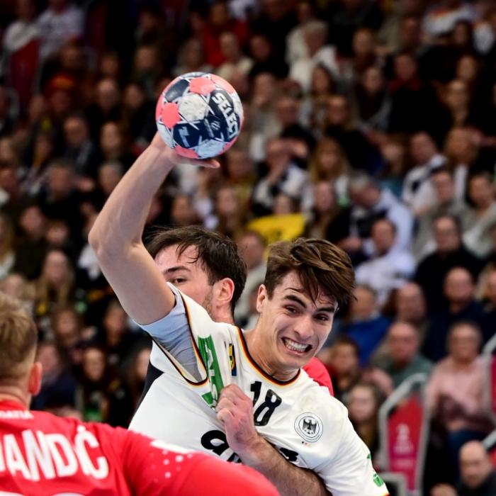 So lebt der deutsche Handball-Star abseits der Sporthalle