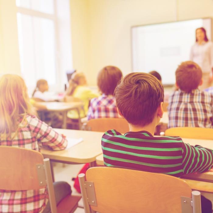 Herzstillstand mit 7! Schüler bricht im Unterricht zusammen - tot