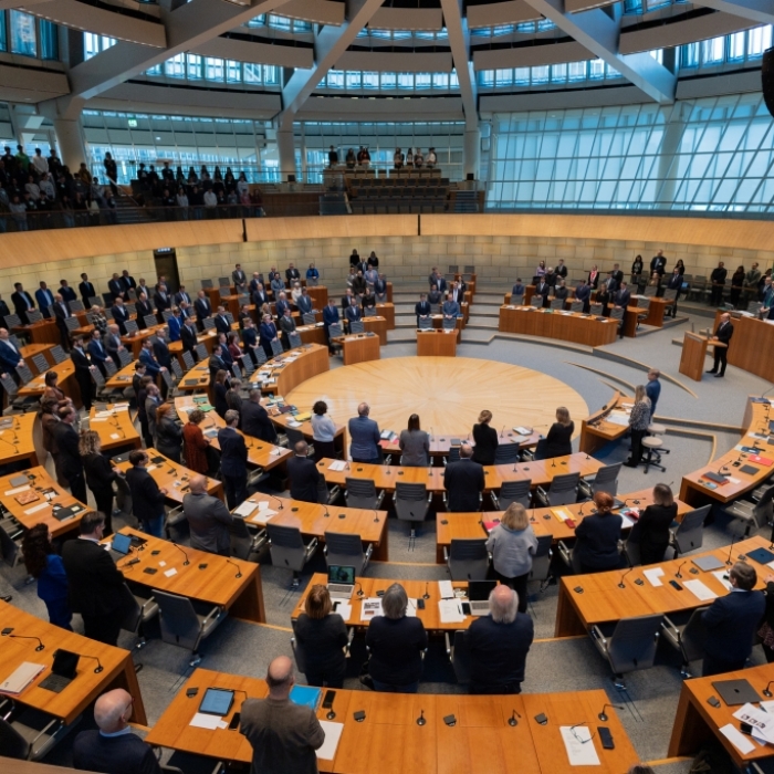 Vorschlag von CDU und Grünen setzt sich im Landtag Nordrhein-Westfalen durch