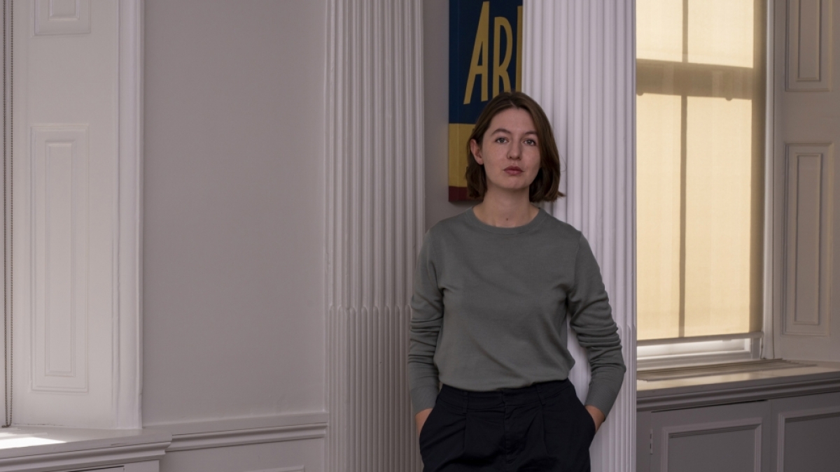 Der irischen Autorin Sally Rooney droht eine Haftstrafe. (Symbolbild) (Foto)