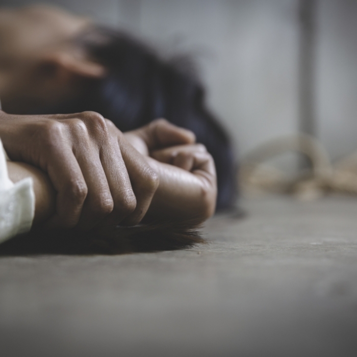 Autistische Mädchen von Verwandten vergewaltigt