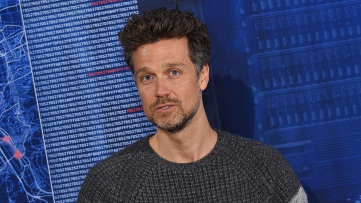 Wayne Carpendale musste jetzt wegen eines M&uuml;ckenstichs in die Notaufnahme. (Foto)